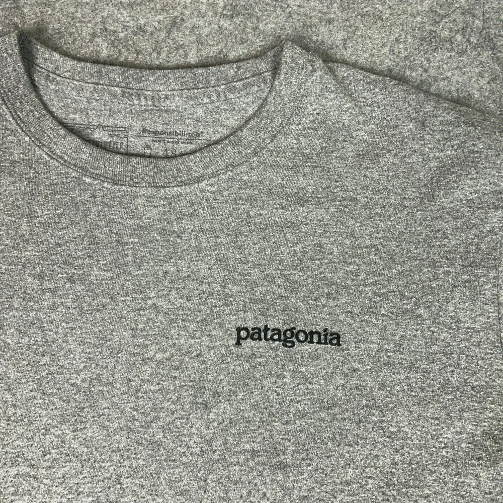 Patagonia Shirt Mens Medium Responsibili Tee‎ Hiking Outdoors Long Sleeve Gorp